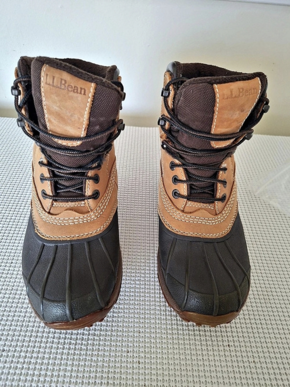 L.L.Bean PrimaLoft Winter Boots Brown & Black US 6